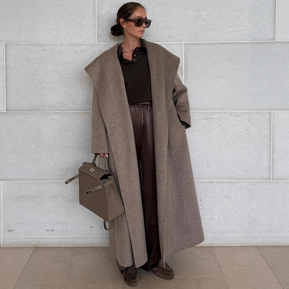 Kvinnors Elegant Wrap Coat med Bred Krage och Knytband Mirla-Eva Jonsson