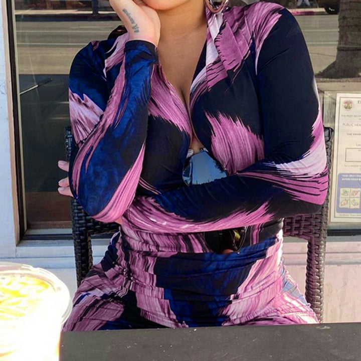 Kvinnors Elegant Wrap Dress med Djup V-Hals och Modernt Mönster Mirla-Eva Jonsson