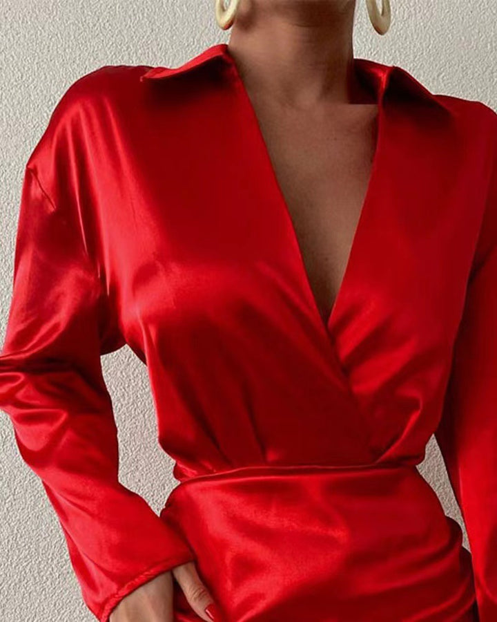 Kvinnors Elegant Wrap Klänning med Lång ärm och Justerbar Nederkant-Eva Jonsson