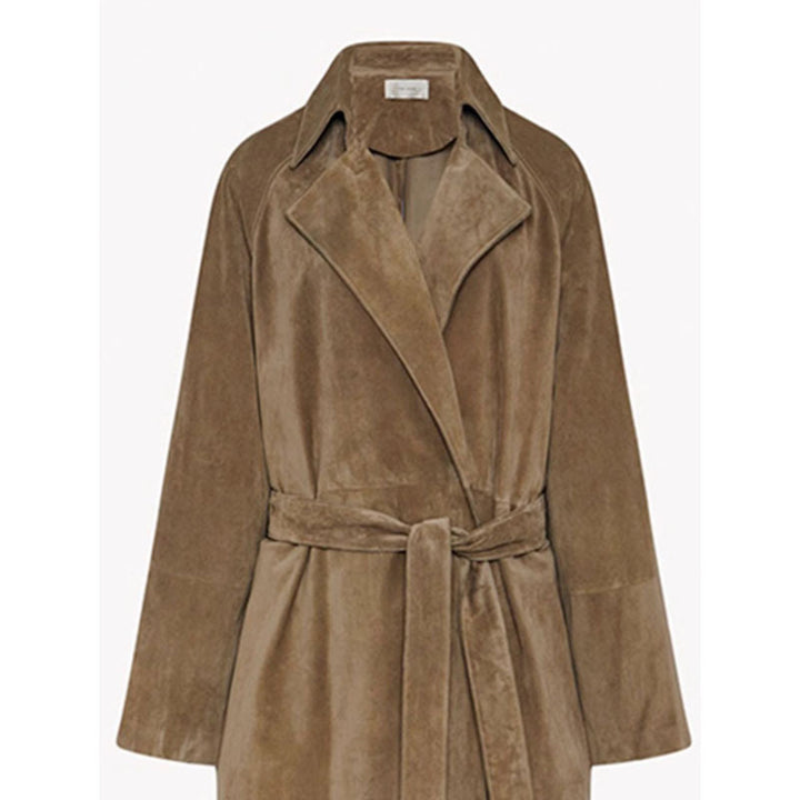 Kvinnors Elegant och Moded Trench Coat Tillverkad av Högkvalitativ Mocka Mirla-Eva Jonsson