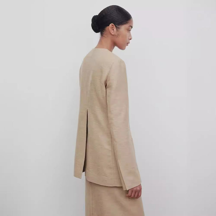 Kvinnors Elegant och Strukturerad Blazer med Minimalistisk Knapplist Mirla-Eva Jonsson