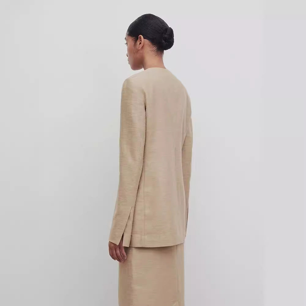 Kvinnors Elegant och Strukturerad Blazer med Minimalistisk Knapplist Mirla-Eva Jonsson