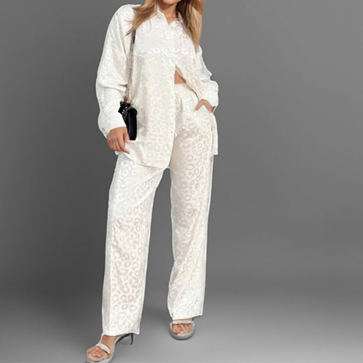 Kvinnors Eleganta Byxdress med Framknappning och Vid Ben Mirla-Eva Jonsson