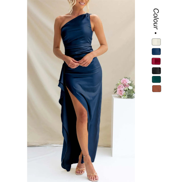 Kvinnors En-Sidig Maxi Klänning med Sidoficka och Elegant Drapering-Eva Jonsson