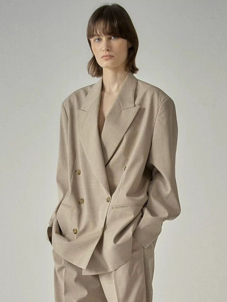 Kvinnors Fashionabla Stiliga Blazer med Dubbel Knapprad och Oversized Skärning Mirla-Eva Jonsson