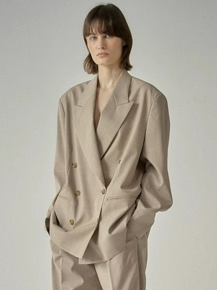 Kvinnors Fashionabla Stiliga Blazer med Dubbel Knapprad och Oversized Skärning Mirla-Eva Jonsson