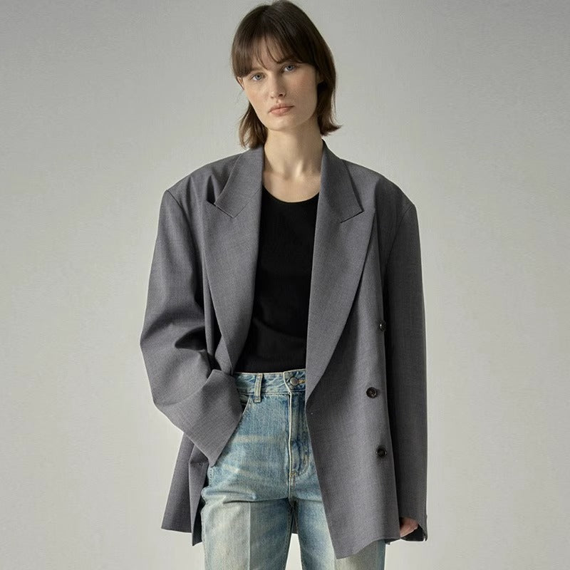 Kvinnors Fashionabla Stiliga Blazer med Dubbel Knapprad och Oversized Skärning Mirla-Eva Jonsson