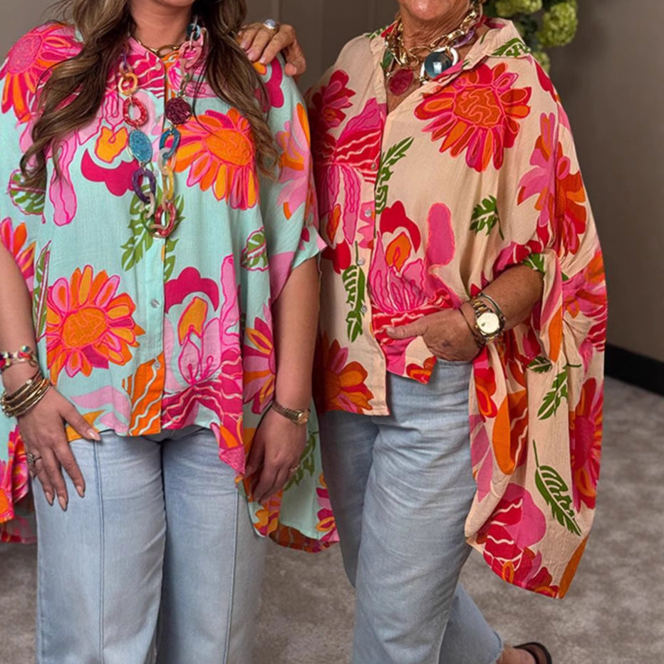 Kvinnors Flödande Kimono Blus med Färgglad Blomsterdesign Mirla-Eva Jonsson