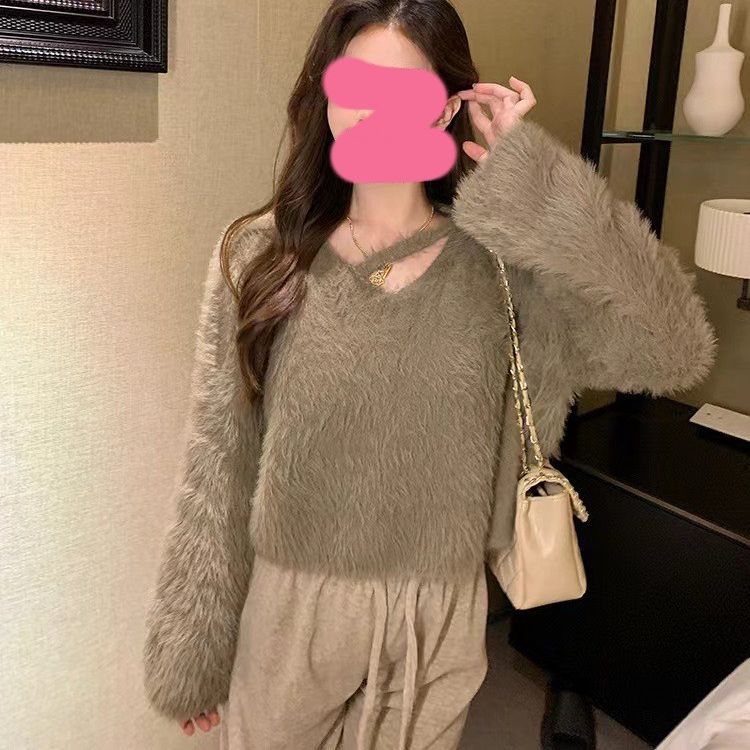 Kvinnors Fluffy Cropped Tröja med Mjuk Stickad Mönster Mirla-Eva Jonsson
