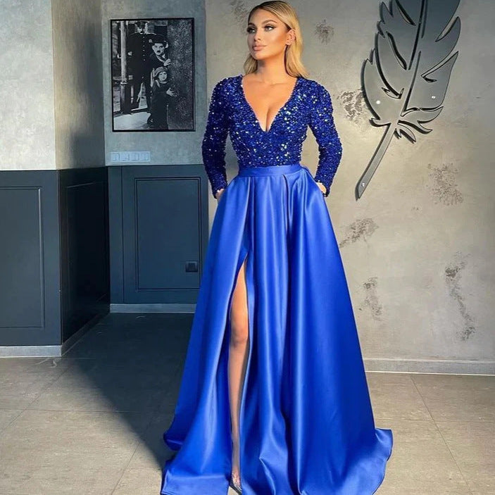 Kvinnors Glamorösa Aftonklänning med Glittrande Pärlor och Hög Slits-Eva Jonsson