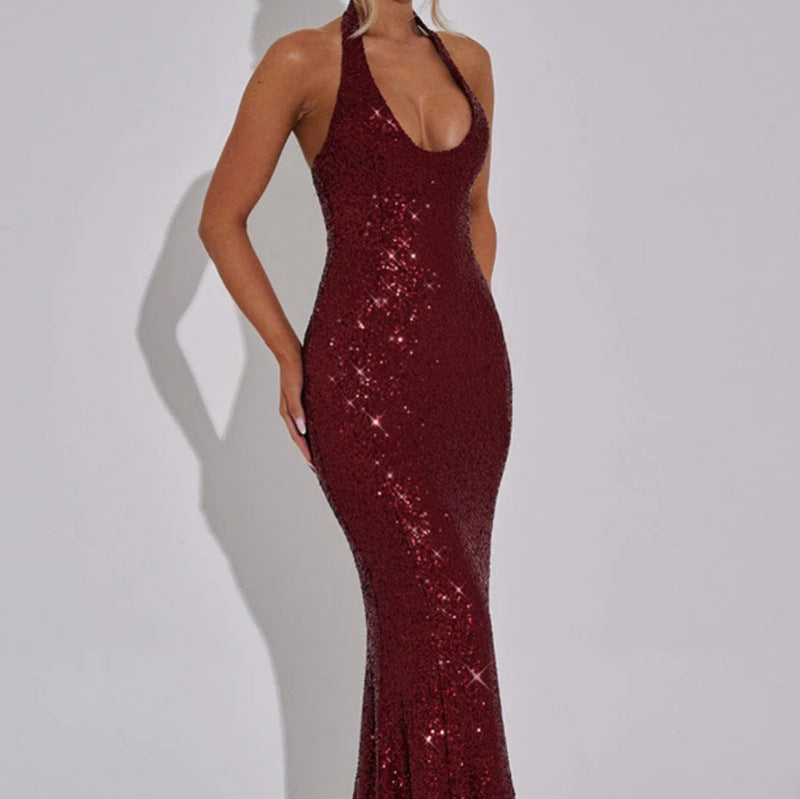 Kvinnors Glamorous Paljetter Maxi Klänning med Djup V-Hals och Slim Fit-Eva Jonsson