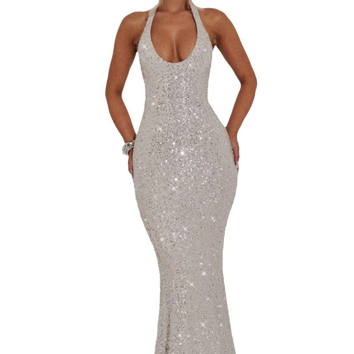 Kvinnors Glamorous Paljetter Maxi Klänning med Djup V-Hals och Slim Fit-Eva Jonsson