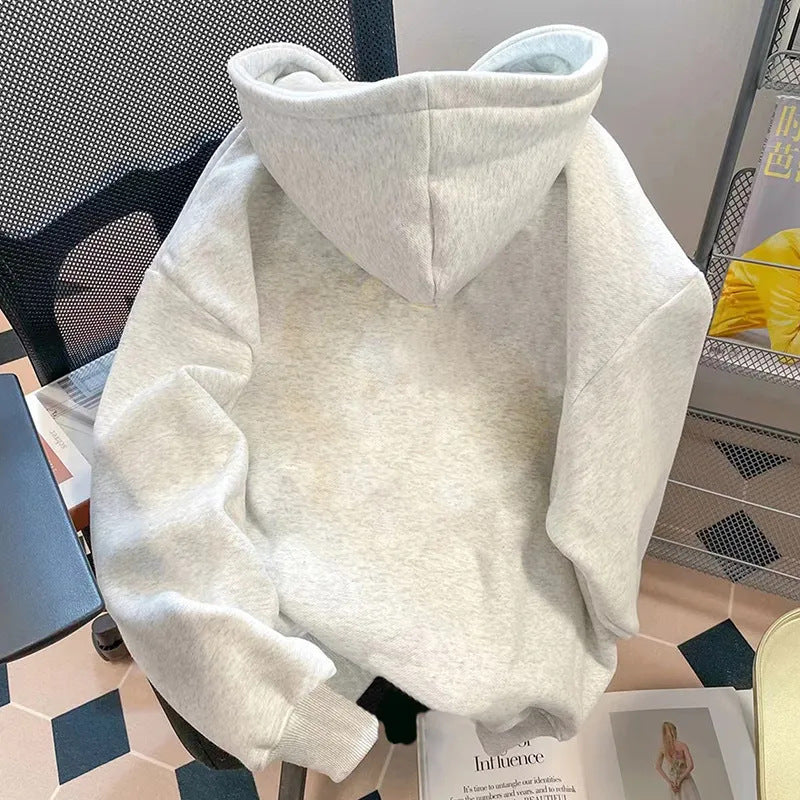 Kvinnors Hoodie Mirla-Eva Jonsson