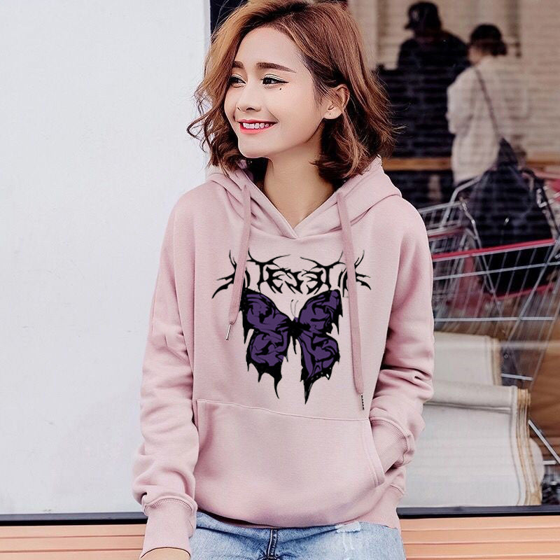 Kvinnors Hoodie med konstnärlig fjärilsdesign Mirla-Eva Jonsson