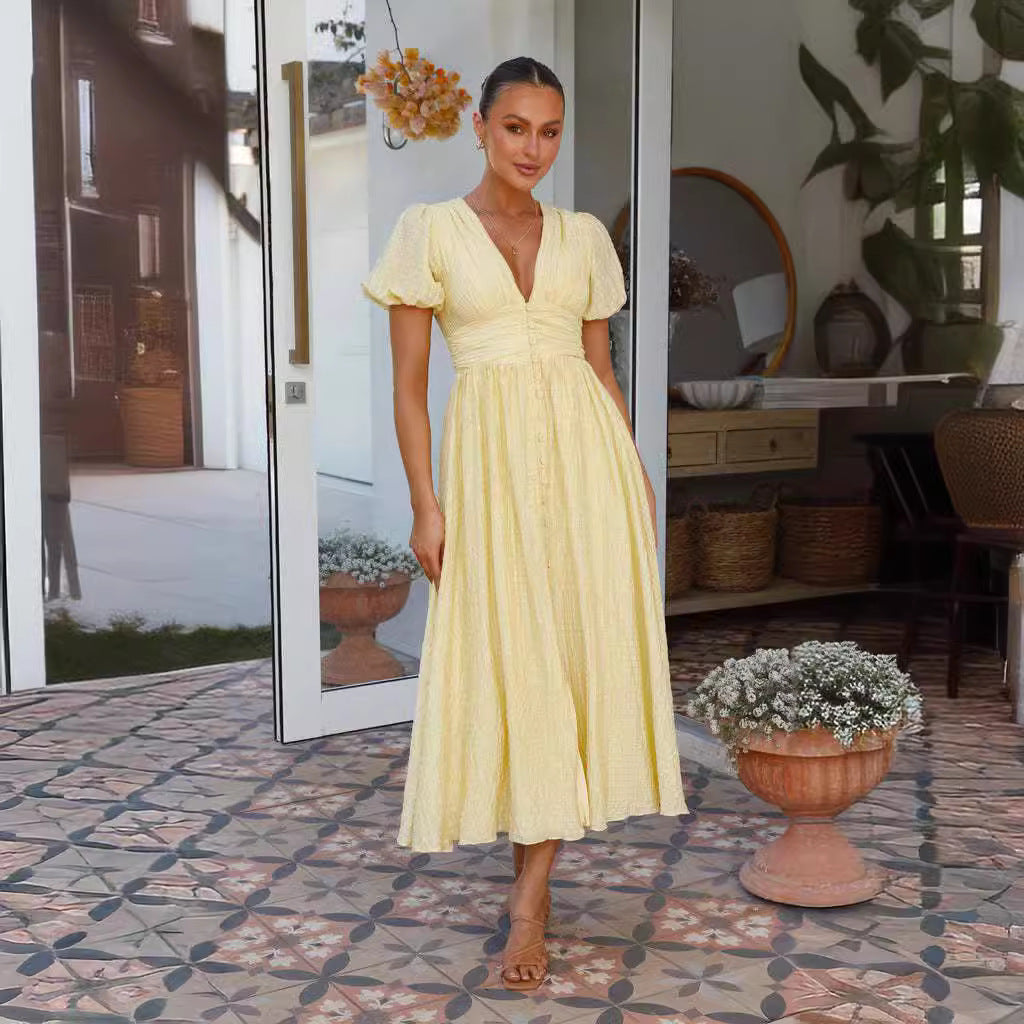 Kvinnors Maxi Klänning med Romantisk V-Hals och Festlig Volangdesign Mirla-Eva Jonsson