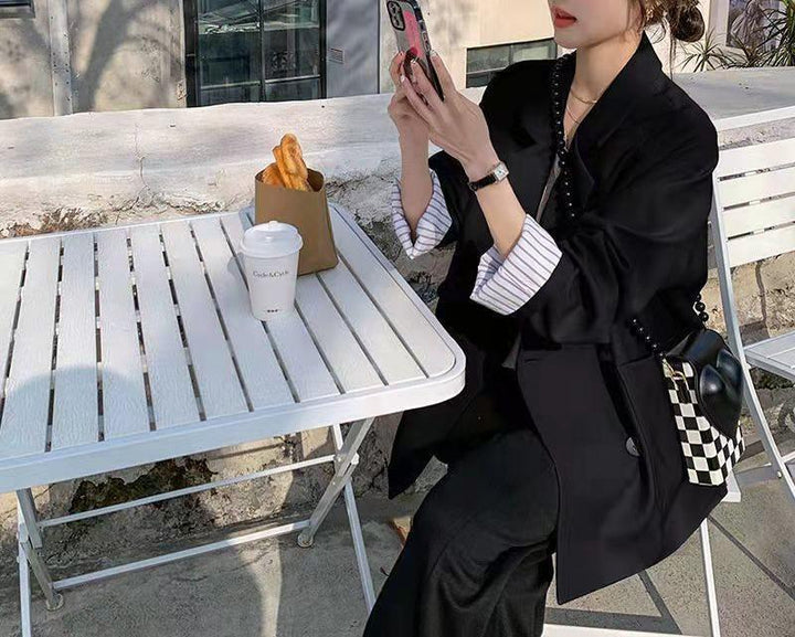 Kvinnors Moderiktiga Oversized Blazer med Strukturerade Detaljer Mirla-Eva Jonsson