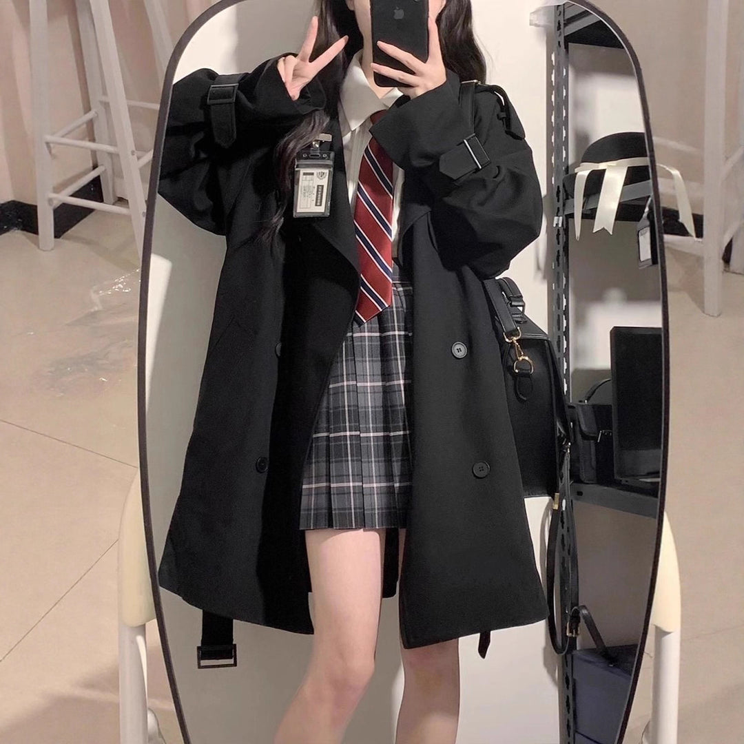 Kvinnors Moderiktiga Trench Coat med Oversized Skärning Mirla-Eva Jonsson