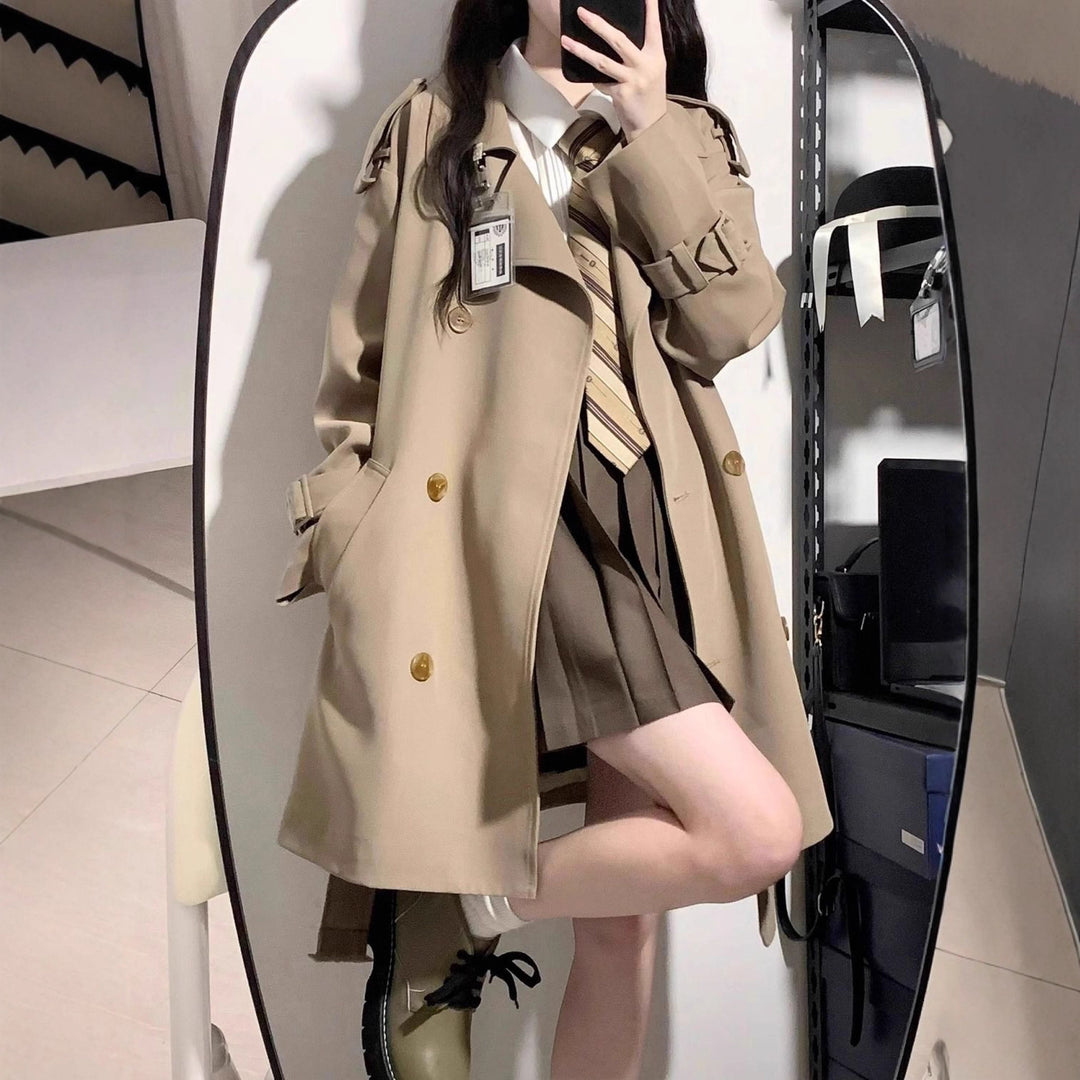 Kvinnors Moderiktiga Trench Coat med Oversized Skärning Mirla-Eva Jonsson