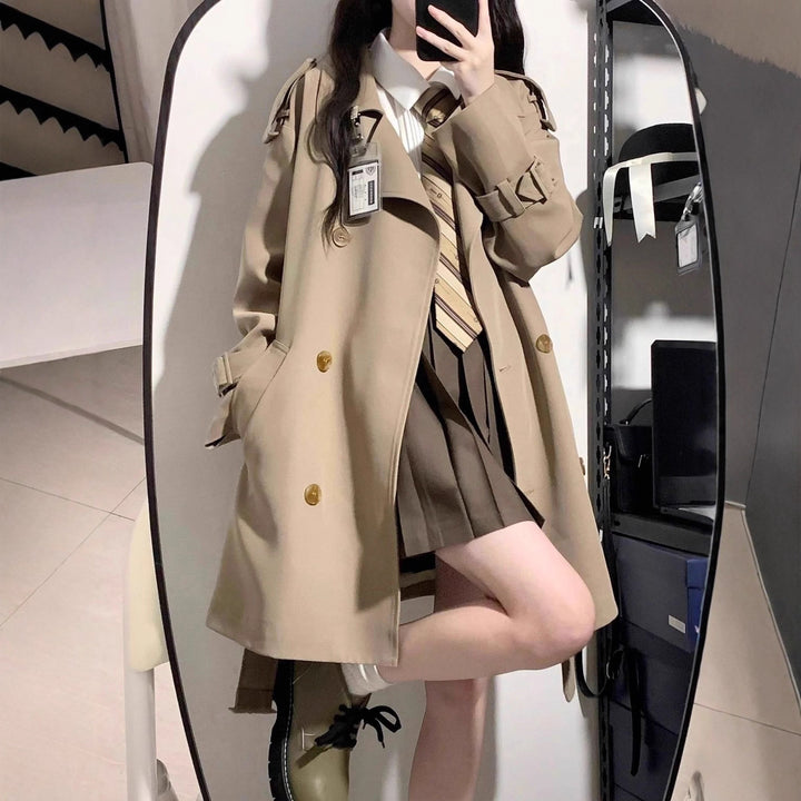 Kvinnors Moderiktiga Trench Coat med Oversized Skärning Mirla-Eva Jonsson
