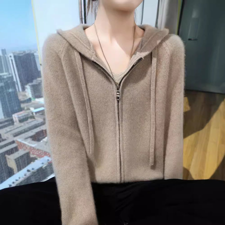 Kvinnors Mysig Hoodie Jacka med Mjuk Material och Dragkedja Mirla-Eva Jonsson