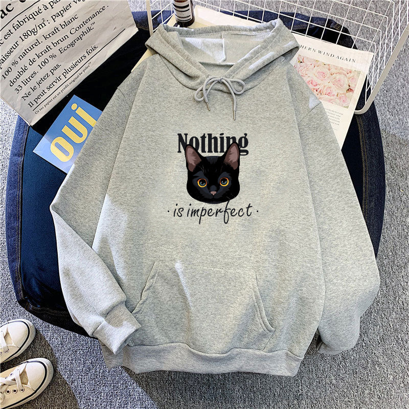 Kvinnors Mysig Huvtröja med Konstnärlig Kattdesign Mirla-Eva Jonsson