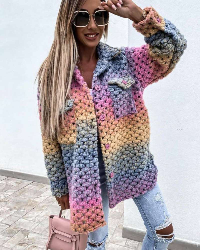 Kvinnors Mysig Kofta med Glad Gradient och Stora Knappar Mirla-Eva Jonsson
