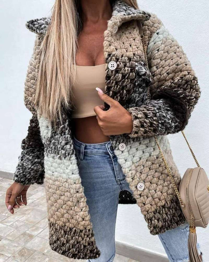 Kvinnors Mysig Kofta med Glad Gradient och Stora Knappar Mirla-Eva Jonsson