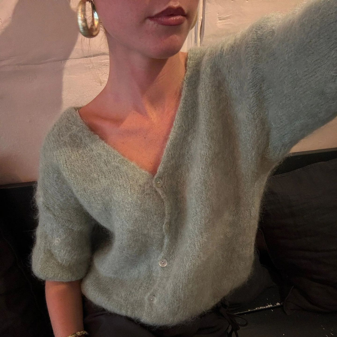 Kvinnors Mysiga V-Hals Stickad Tröja Mirla-Eva Jonsson