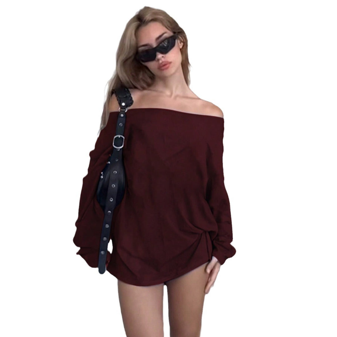 Kvinnors Off-Shoulder Blus med Löst Passform och Knutdetalj Mirla-Eva Jonsson