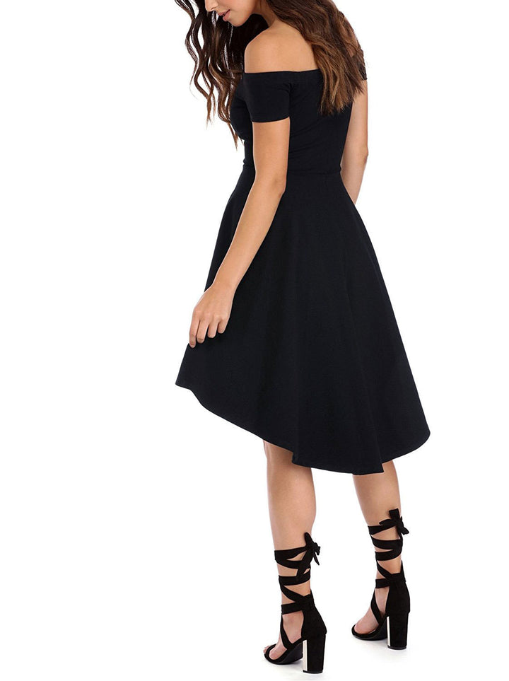Kvinnors Off-Shoulder Klänning med Asymmetrisk Söm och Flödande Kjol Mirla-Eva Jonsson