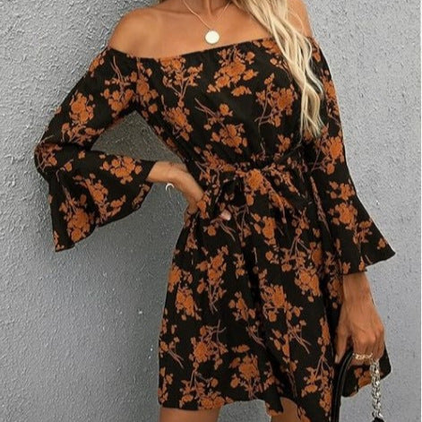 Kvinnors Off-Shoulder Klänning med Färgglad Mönster Mirla-Eva Jonsson