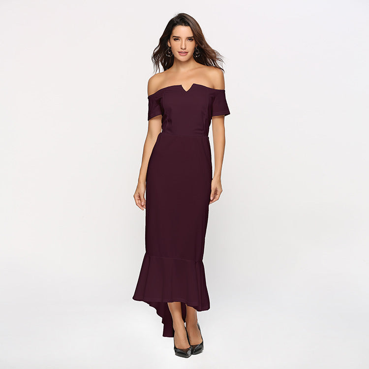 Kvinnors Off-Shoulder Kvällsklänning med Elegant V-Hals och Flödande Slut-Eva Jonsson