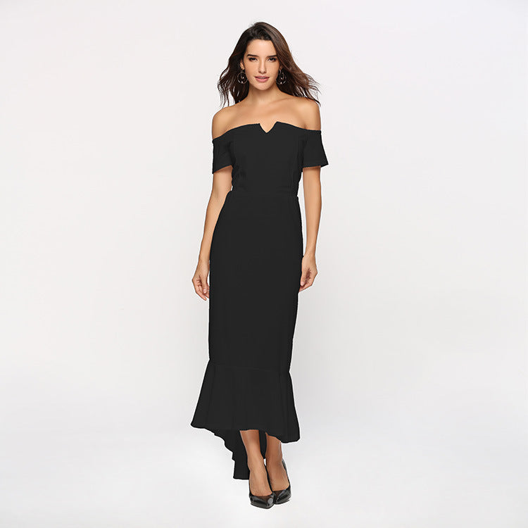 Kvinnors Off-Shoulder Kvällsklänning med Elegant V-Hals och Flödande Slut-Eva Jonsson