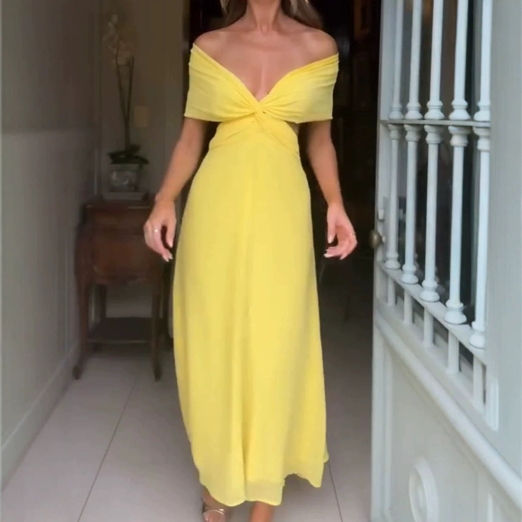 Kvinnors Off-Shoulder Maxi Klänning med Drapering och Elegant Silhuett-Eva Jonsson
