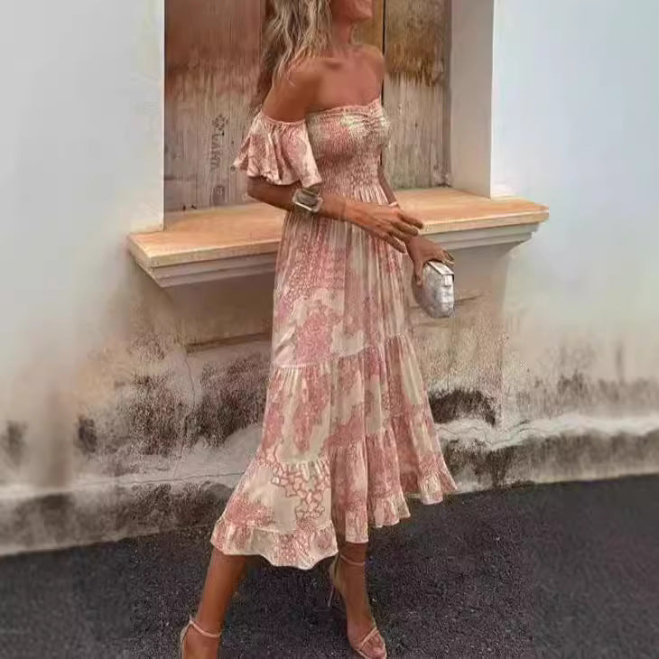 Kvinnors Off-Shoulder Maxi Klänning med Volangdetaljer och Elastisk Midja Mirla-Eva Jonsson