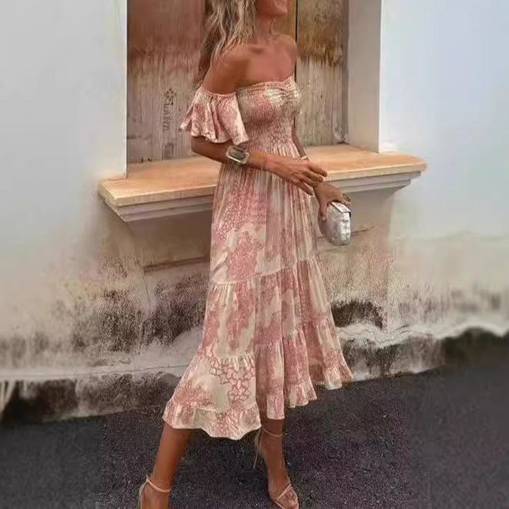 Kvinnors Off-Shoulder Maxi Klänning med Volangdetaljer och Elastisk Midja Mirla-Eva Jonsson