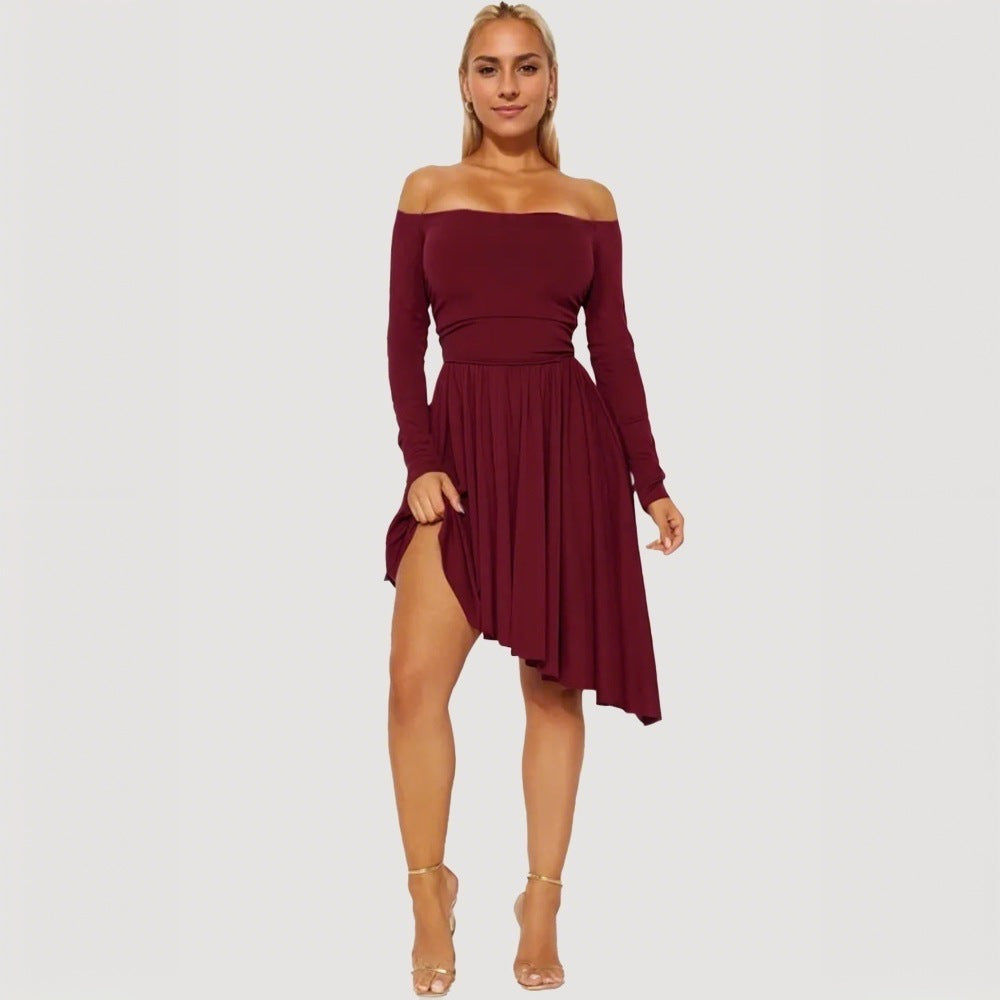Kvinnors Off-Shoulder Midi Klänning med Asymmetrisk Skrivkant och Långa Ärmar Mirla-Eva Jonsson