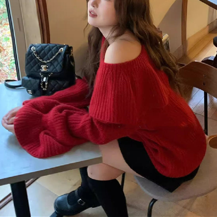 Kvinnors Off-Shoulder Sweater gjord av 粗糙 Knitting Mirla-Eva Jonsson