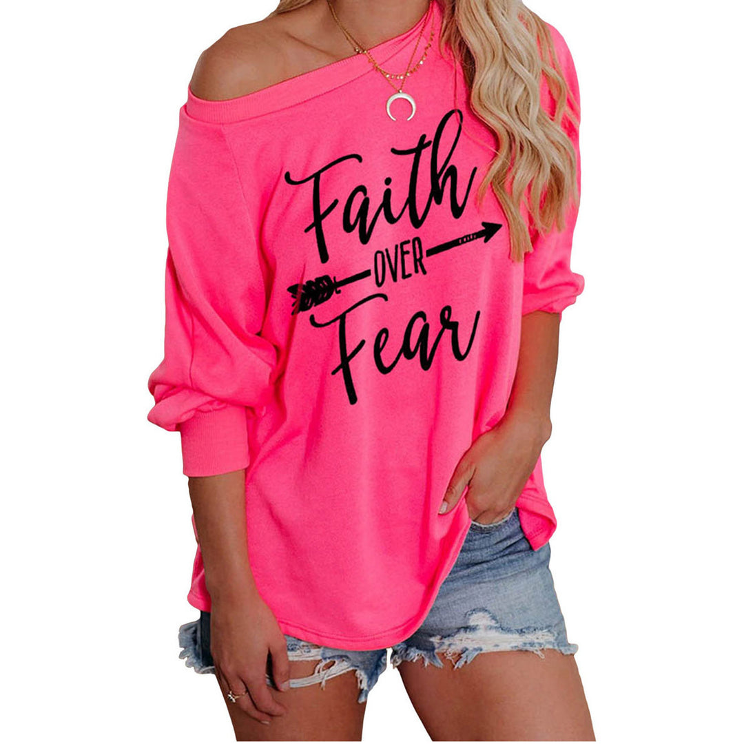 Kvinnors Off-Shoulder Sweatshirt med Motiverande Tryck Mirla-Eva Jonsson