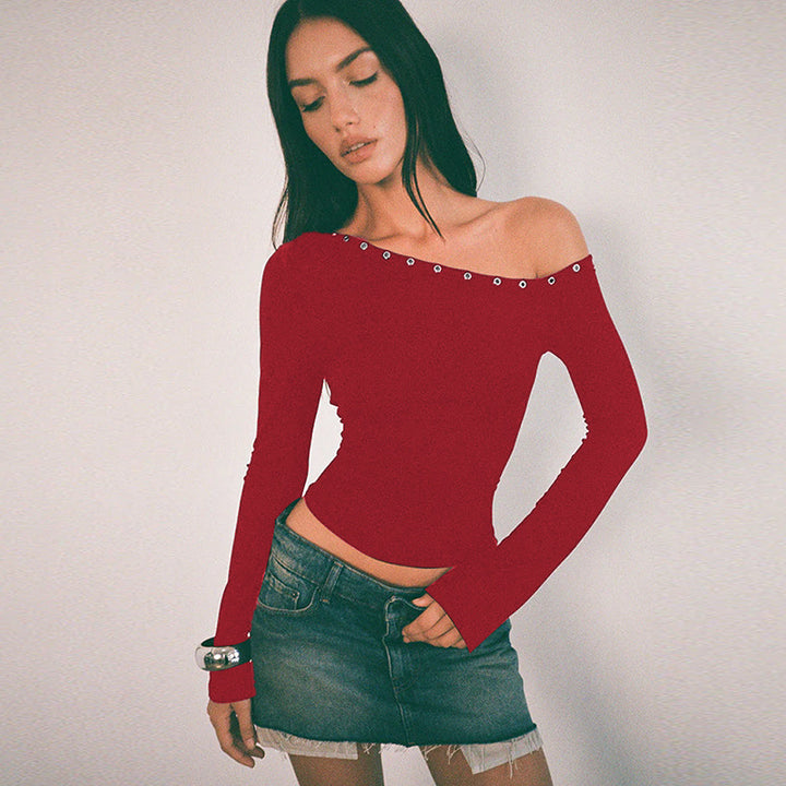 Kvinnors Off-Shoulder Topp med Moderiktiga Knappar och Figursydd Klipp-Eva Jonsson