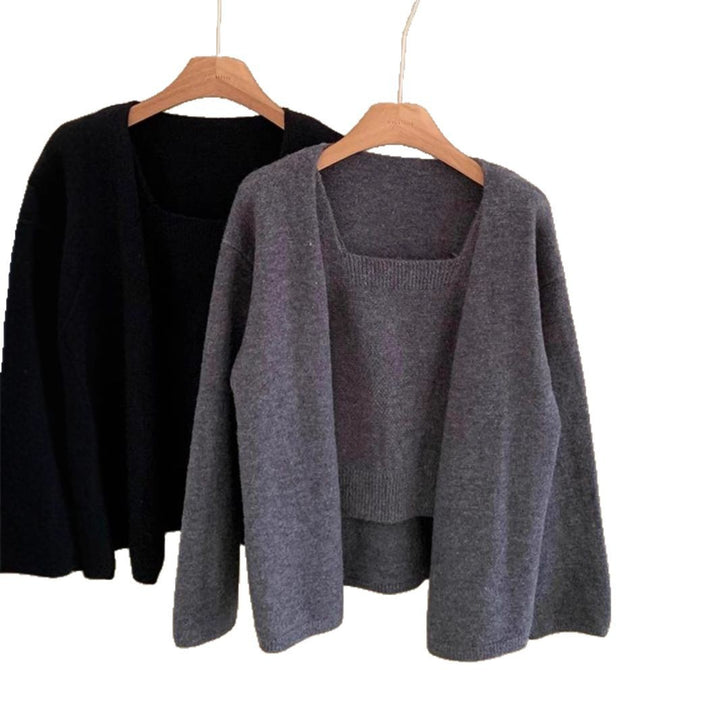 Kvinnors Öppen Cardigan med Avslappnad Skärning och Djup V-Hals Mirla-Eva Jonsson