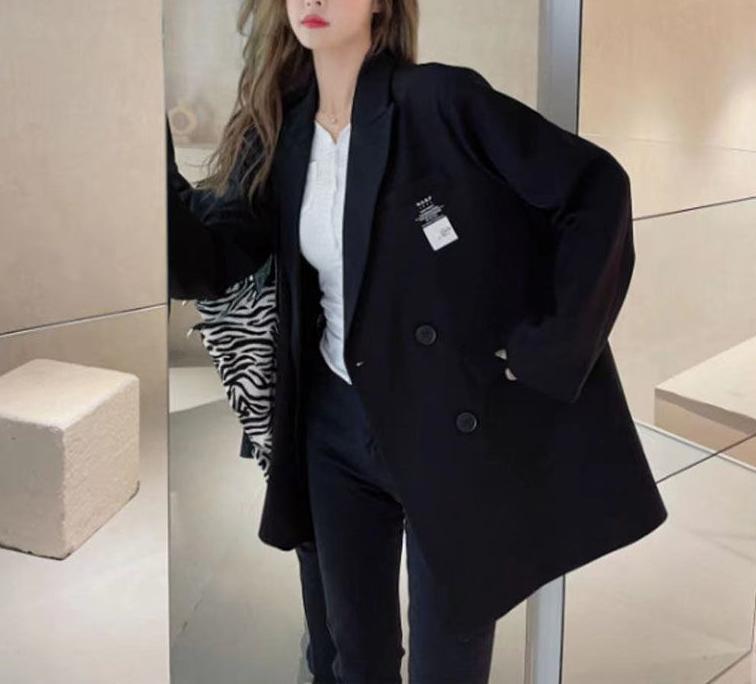 Kvinnors Oversized Blazer med Texturerat Tyg Mirla-Eva Jonsson