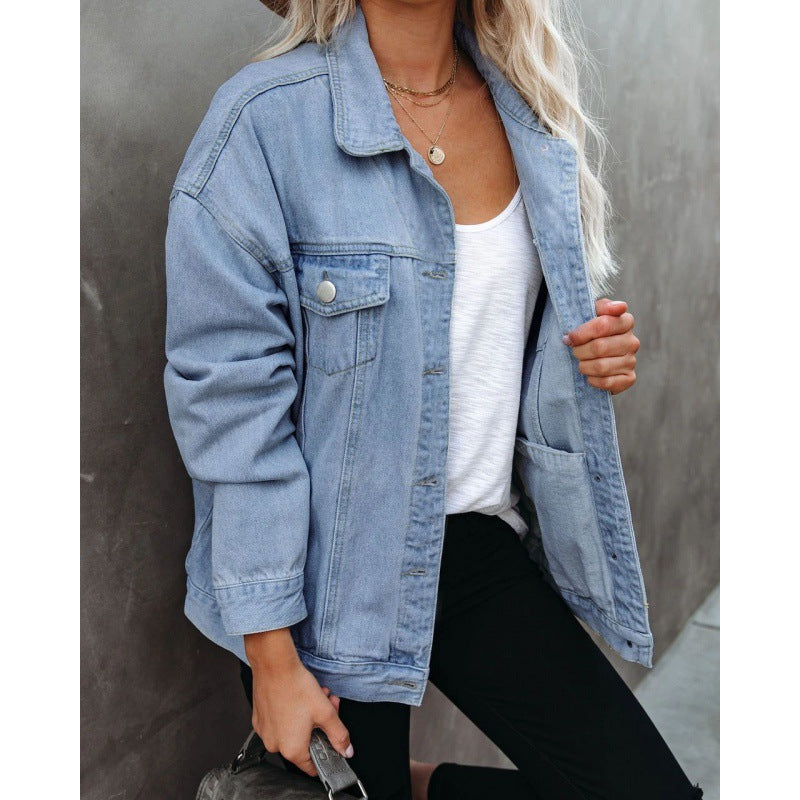 Kvinnors Oversized Denimjacka med Praktiska Bröstfickor Mirla-Eva Jonsson