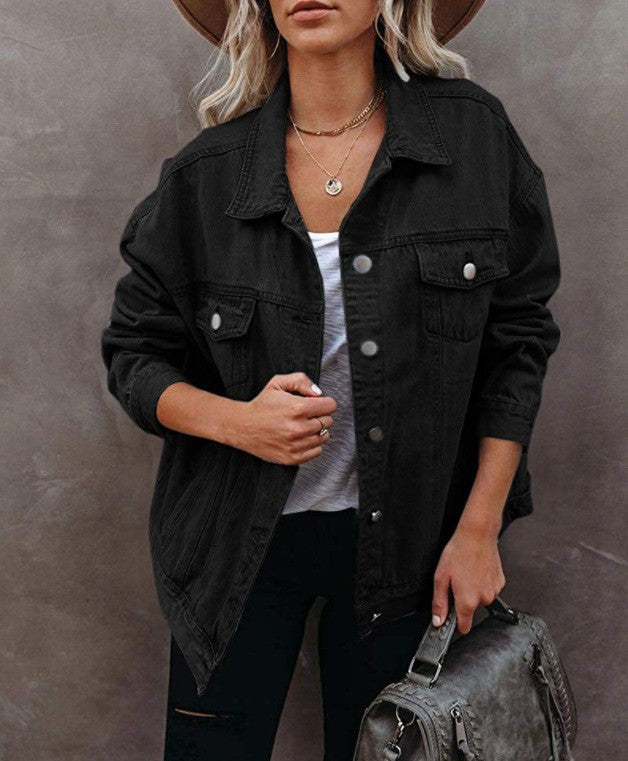 Kvinnors Oversized Denimjacka med Praktiska Bröstfickor Mirla-Eva Jonsson