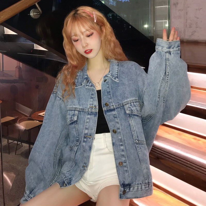 Kvinnors Oversized Denimjacka med Praktiska Fickor Mirla-Eva Jonsson