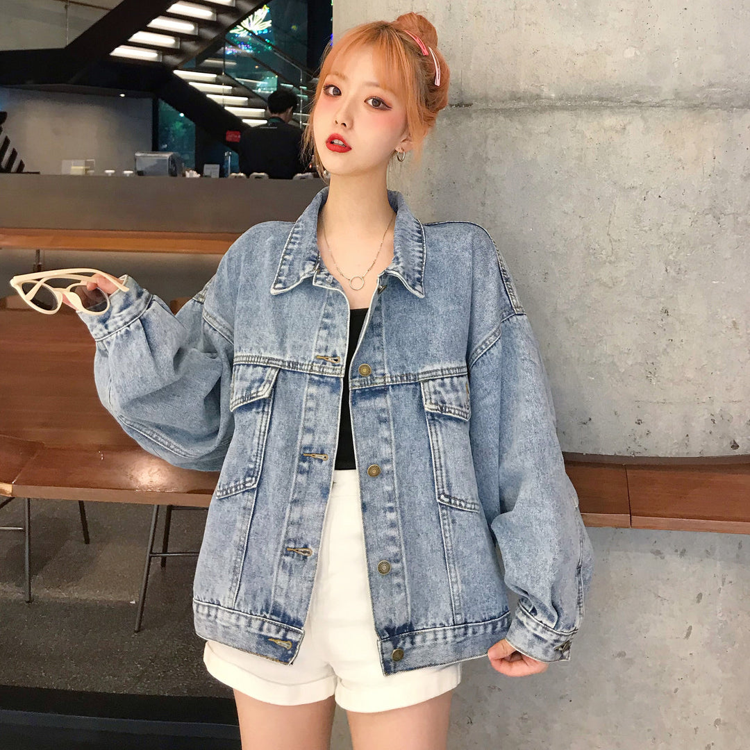 Kvinnors Oversized Denimjacka med Praktiska Fickor Mirla-Eva Jonsson