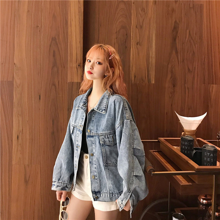 Kvinnors Oversized Denimjacka med Praktiska Fickor Mirla-Eva Jonsson