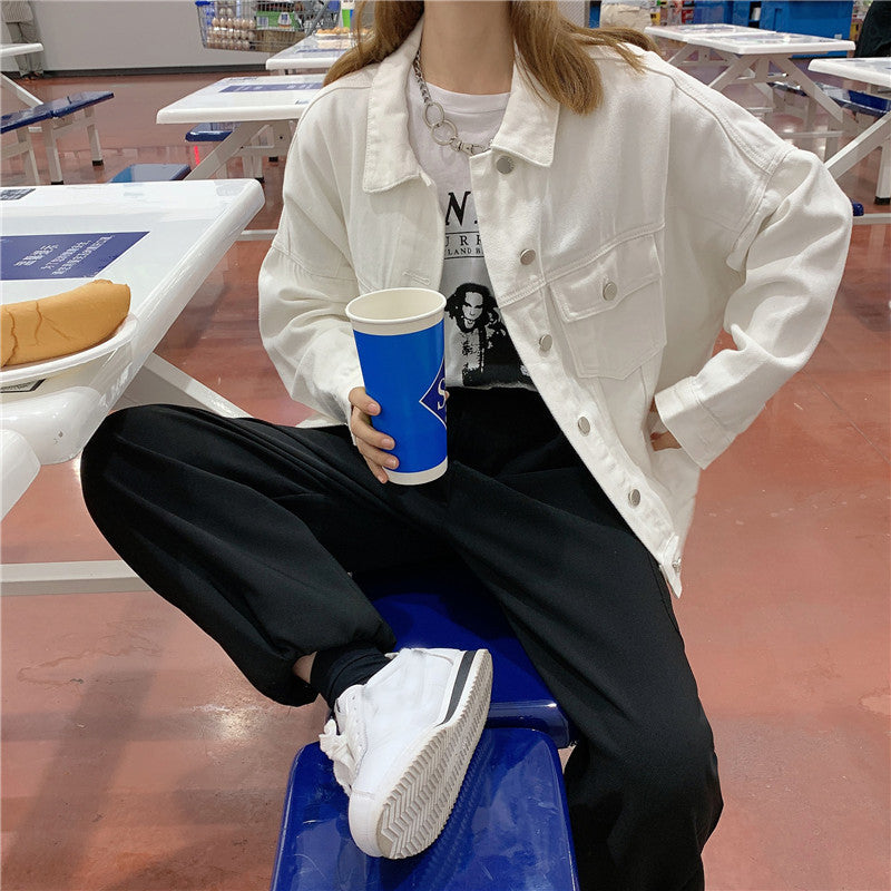 Kvinnors Oversized Denimjacka med Praktiska Fickor Mirla-Eva Jonsson