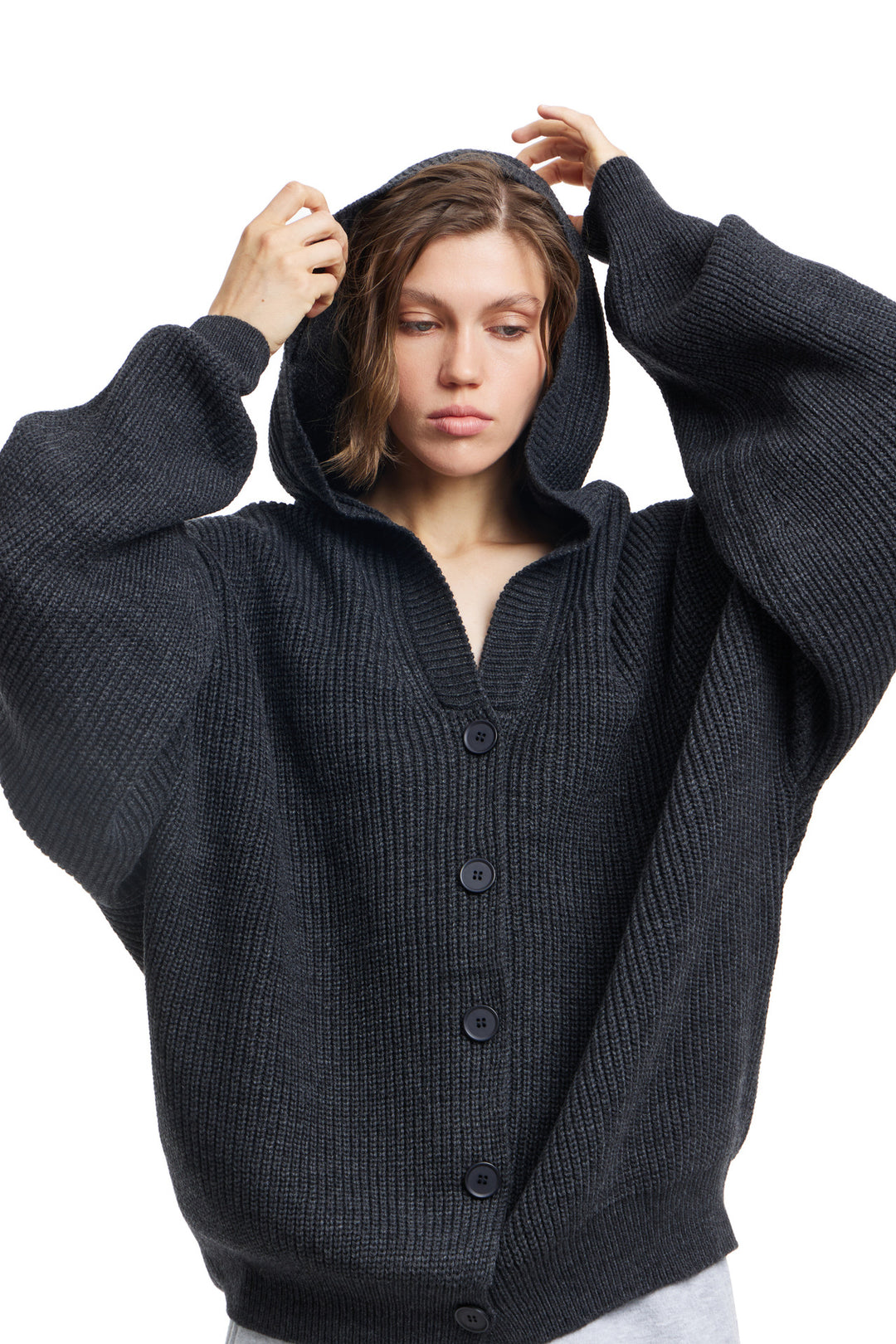 Kvinnors Oversized Hoodie med Huva och Knappdetaljer Mirla-Eva Jonsson