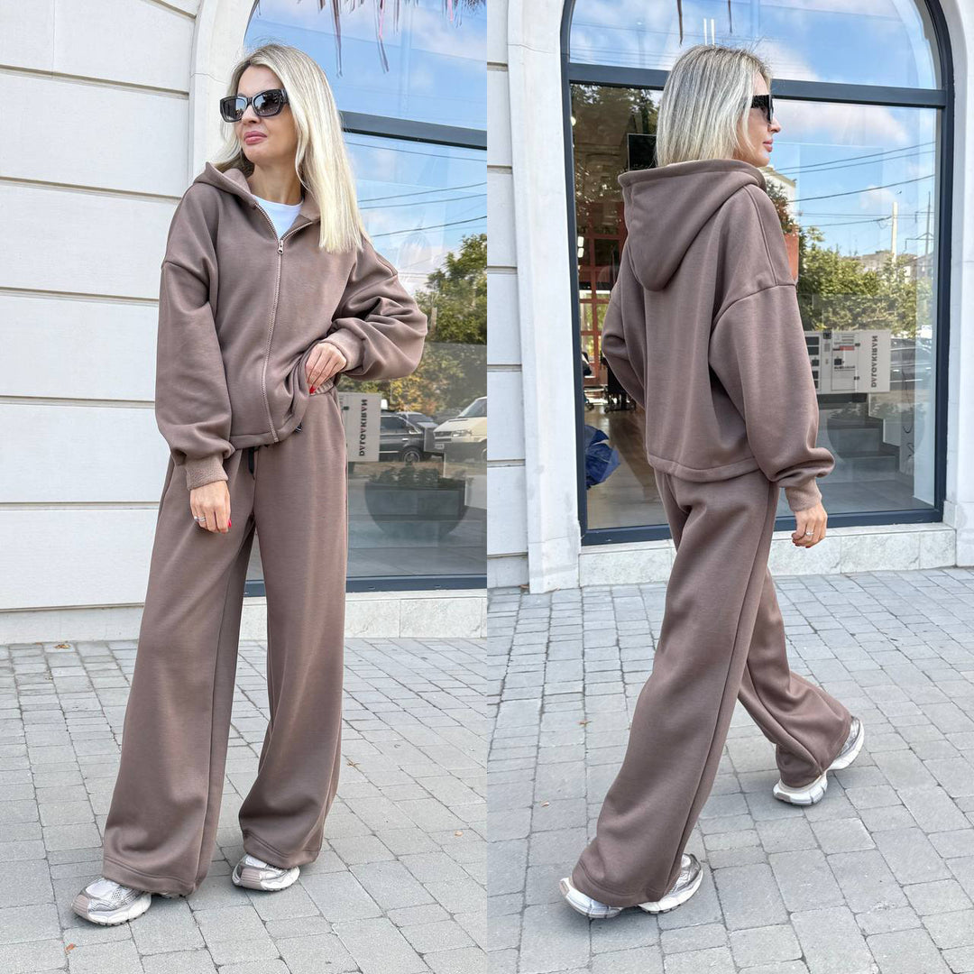 Kvinnors Oversized Hoodie och Vida Byxor Set Mirlaigt-Eva Jonsson